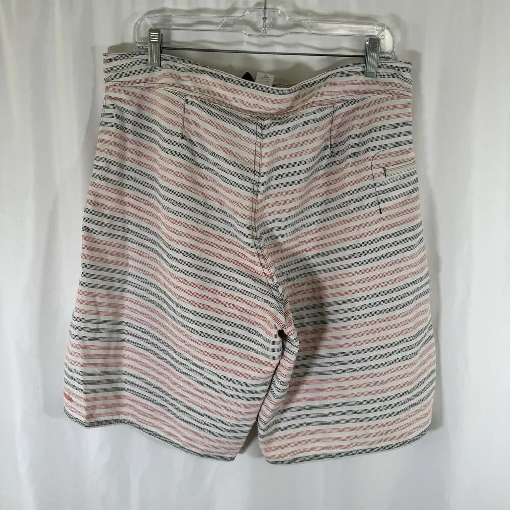 Patagonia Swim Trunks Men's 34 White USA Striped Drawstring Pockets Lightweight